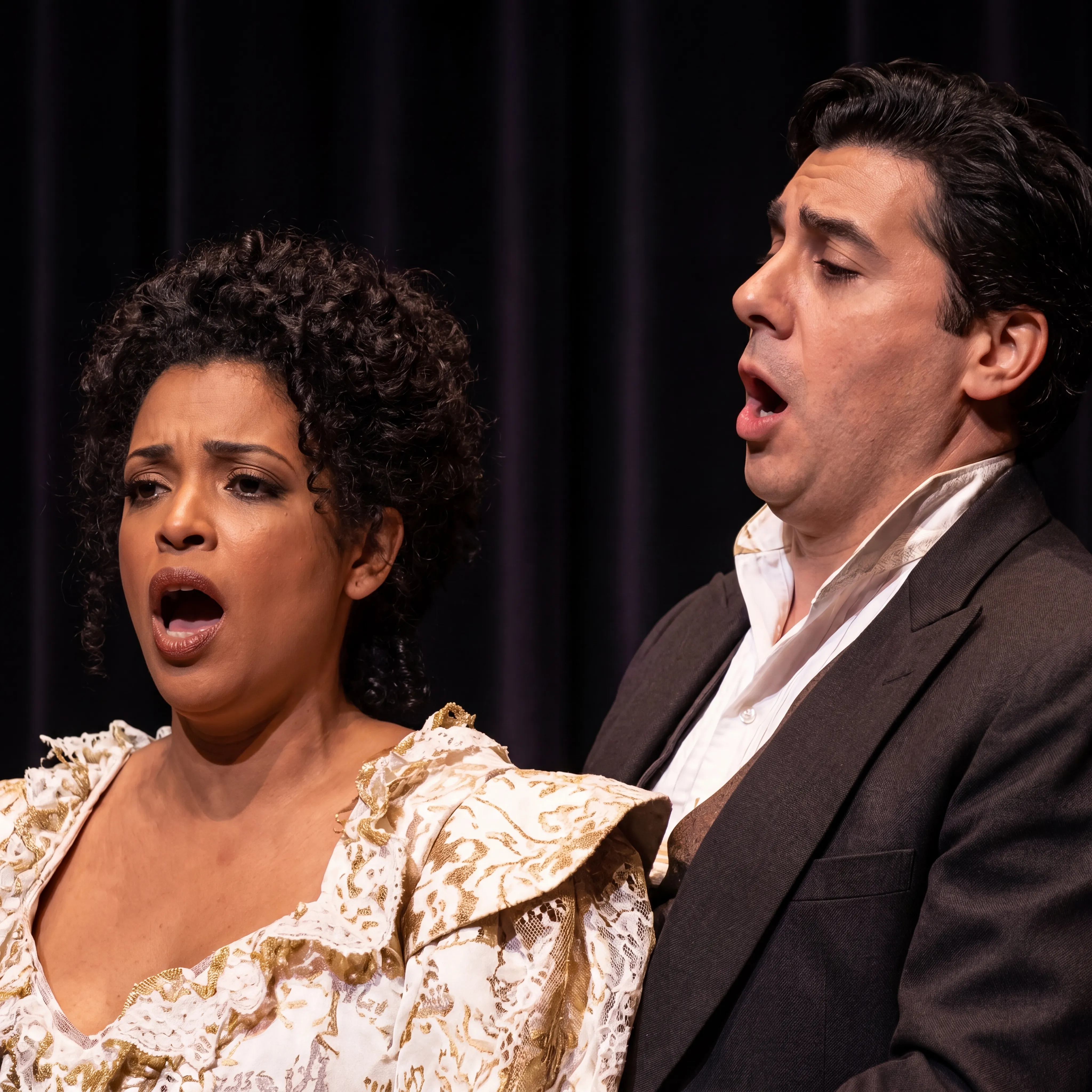 Melba Ramos y César Hernández en Faust, 2002.